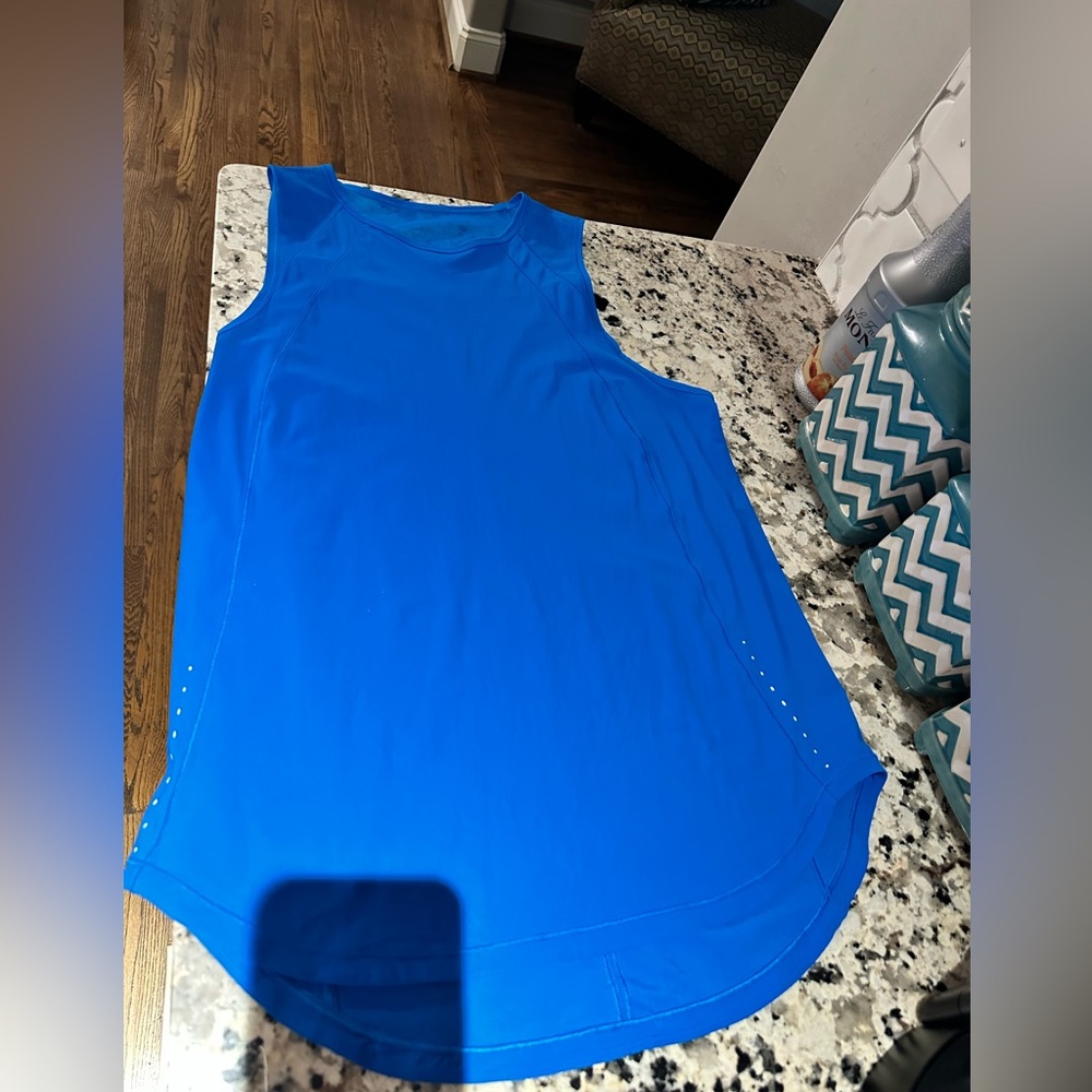 Poolside lululemon sculpt tank top size 10
